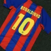 FC Barcelona 🇪🇸 200405 Home Kit (2) FC Barcelona’s memorable football eras with the FC Barcelona 🇪🇸 2004/05 Home Kit