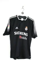Real Madrid 2004-05 away kit