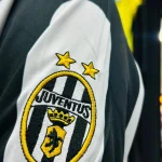 Juventus 1997–98 Home Kit Black White Stripes