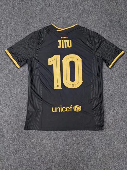 the Blaugrana in style with the FC Barcelona 2020/21 Away Kit
