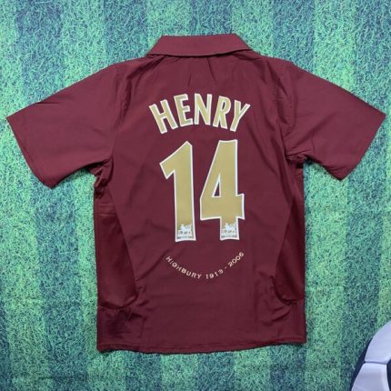 Arsenal 2005/06 Highbury Home Retro Kit