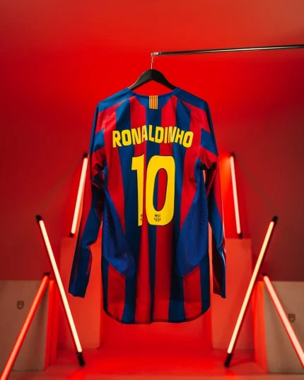 FC Barcelona 2005/06 Reissue Long Sleeve Jersey Retro Football Shirt
