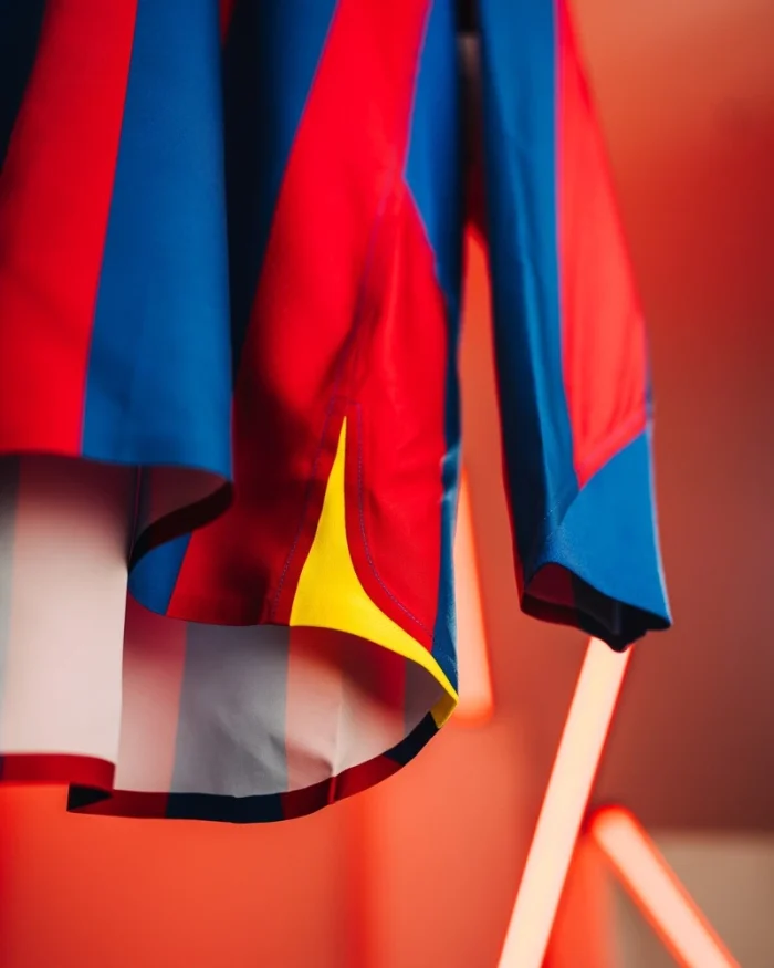 FC Barcelona 2005/06 Reissue Long Sleeve Jersey Retro Football Shirt